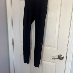 Lululemon black leggings